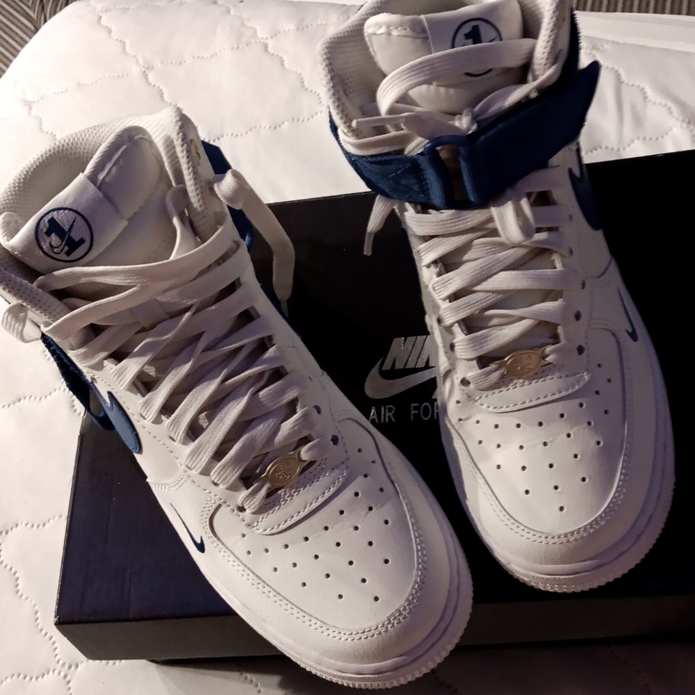 WMNS AIR FORCE 1 HI SE